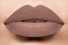 Charger l&#39;image dans la galerie, Lip Couture Liquid Lipstick

